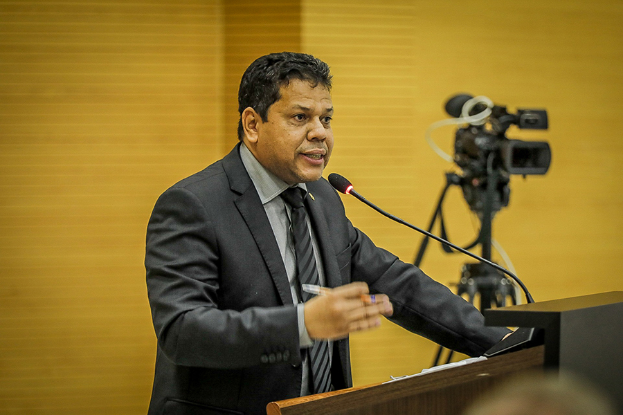 Deputado Jair Montes declara repúdio e critica lentidão do Governo para a contratação de empresa responsável pela coleta de lixo hospitalar em Rondônia - News Rondônia