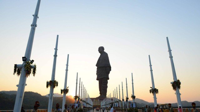 SOB PROTESTOS, ÍNDIA INAUGURA MAIOR ESTÁTUA DO MUNDO, DE R$ 1,5 BILHÃO - News Rondônia