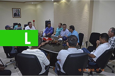 TRANSPARÊNCIA: PREFEITO DE ROLIM DE MOURA INICIA PRESTAÇÃO DE CONTAS DE 2017 COM PRESIDENTES DAS ASSOCIAÇÕES RURAIS - News Rondônia