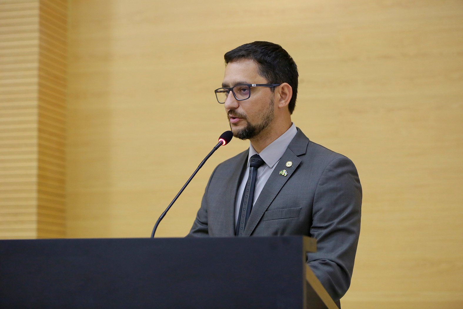 VILA DNIT  Deputado Anderson cobra retorno no abastecimento de água e manutenção seletiva nos poços artesianos do conjunto habitacional - News Rondônia