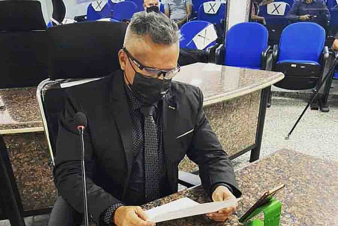 Vereador Valtinho Canuto parabeniza Servidores Públicos pelo seu dia - News Rondônia