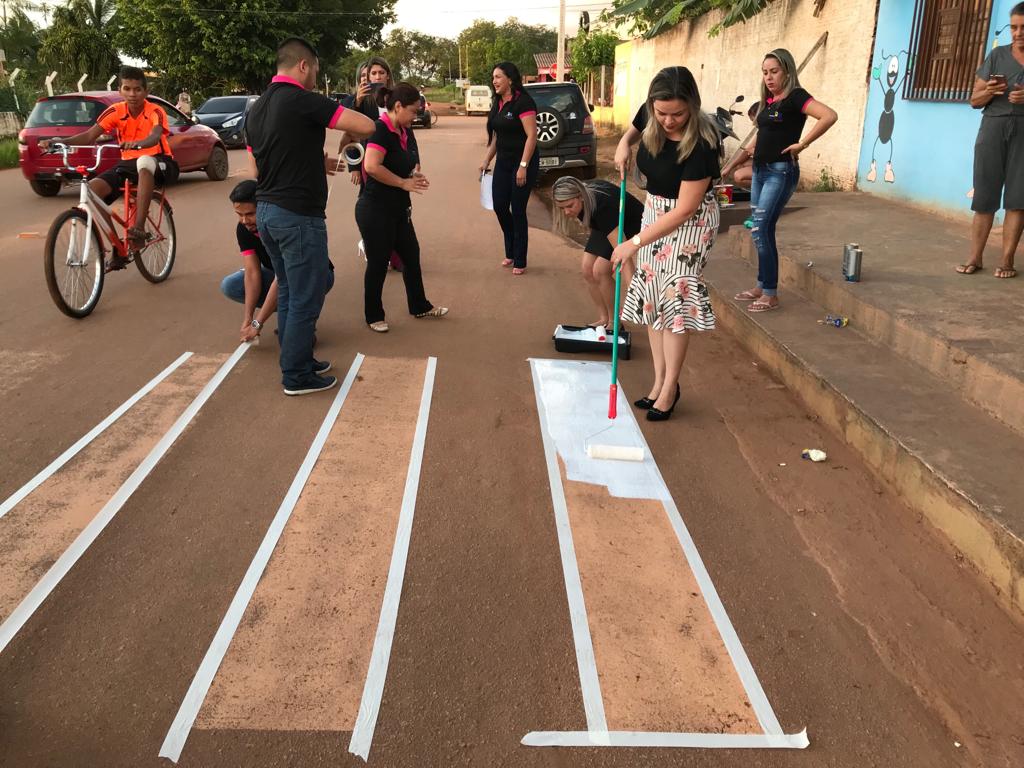 VÍDEO DE VEREADORA PINTANDO FAIXA DE PEDESTRE VIRALIZA NAS REDES SOCIAIS - News Rondônia