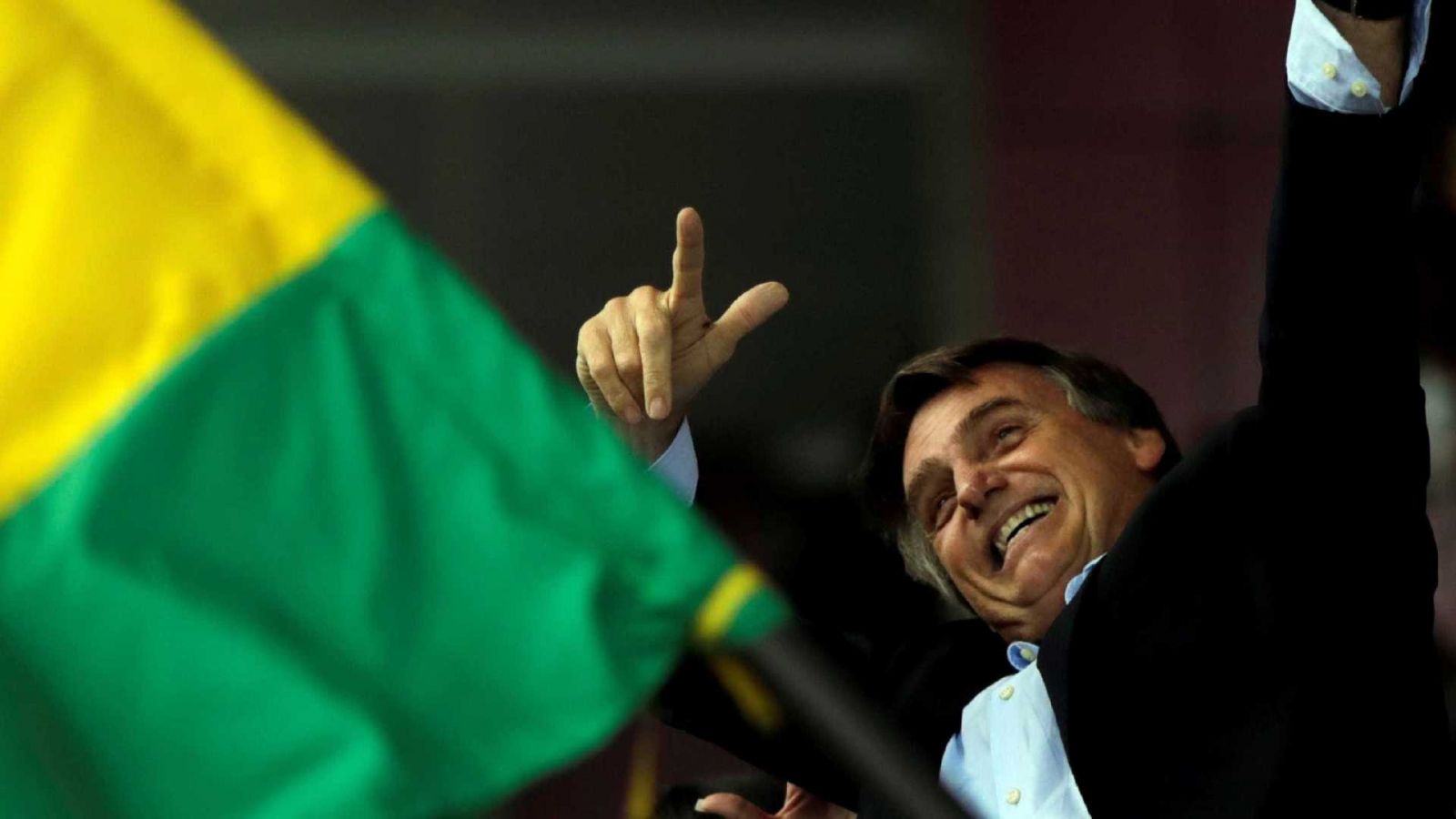 BOLSONARO VAI ASSINAR DECRETO DE POSSE DE ARMAS NESTA TERÇA - News Rondônia