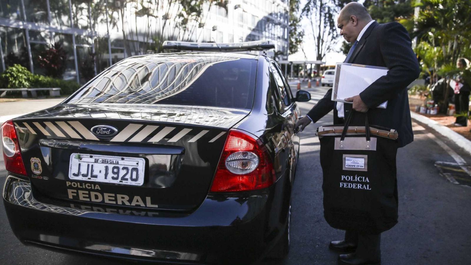 LAVA JATO REVELA SAQUES FRACIONADOS PARA DRIBLAR COAF - News Rondônia