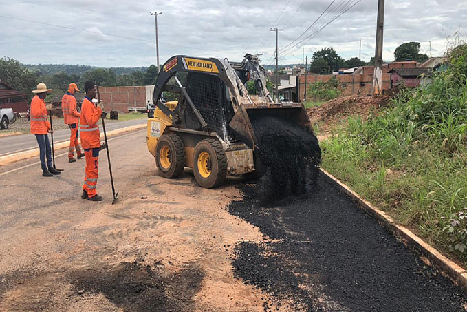 DER realiza manutenção da pavimentação da rodovia 135 que interliga Alta Floresta ao distrito Vila Marcão - News Rondônia