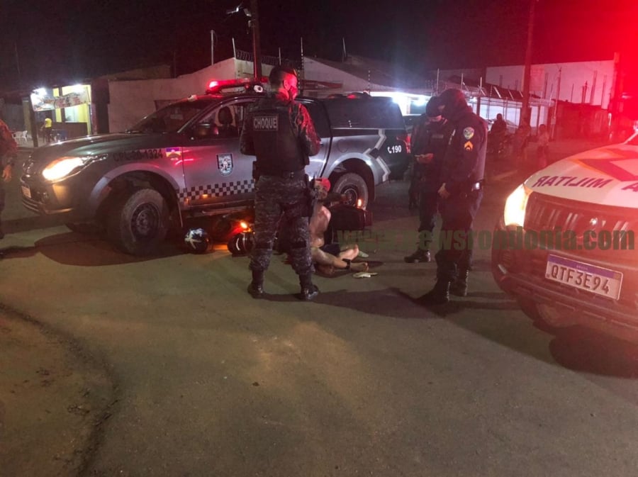 Durante fuga, monitorado perde controle de moto e bate contra viatura da PM - News Rondônia