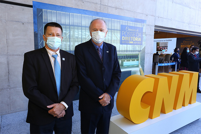 Presidente da AROM participa da cerimônia de posse da nova diretoria da CNM - News Rondônia