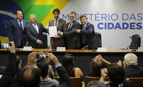 DESPACHANTES DOCUMENTALISTAS ENTREGAM AO MINISTRO DAS CIDADES SUGESTÃO DE PROPOSTA QUE REGULAMENTA A PROFISSÃO - News Rondônia