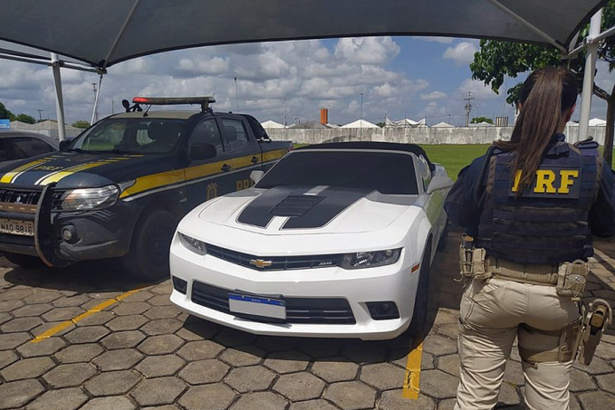 OPERAÇÃO CARGA PRENSADA - Em Rondônia, PRF apreende vários veículos do tráfico, incluindo carros de luxo - News Rondônia