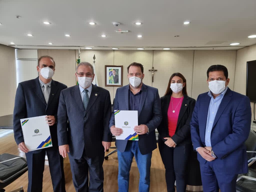 Brasília - dep. Alan Queiroz integra comissão de deputados de Rondônia que apresentou reivindicações ao novo ministro da saúde, Marcelo Queiroga - News Rondônia