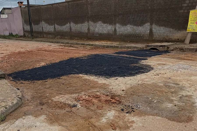 Vereador Gilber Mercês tem pedido atendido para serviço de tapa buraco no bairro Aponiã - News Rondônia