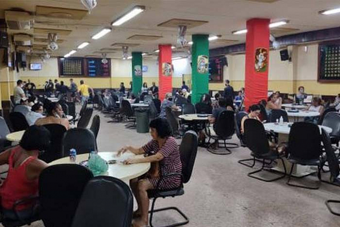 Cerca de 200 pessoas se aglomeravam em Bingo clandestino fechado pela Polícia Militar - News Rondônia