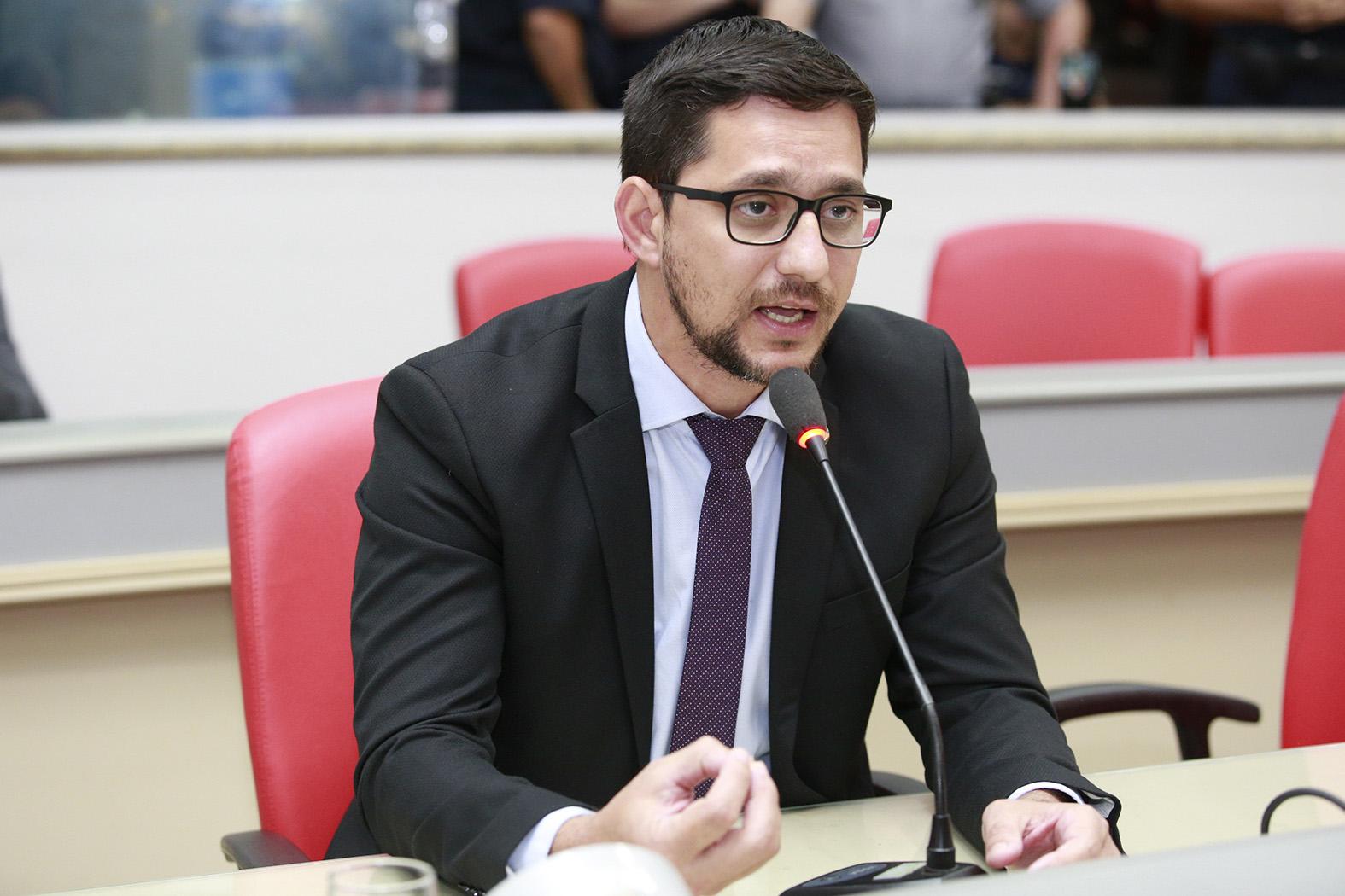 'DIREITOS DOS SERVIDORES SÃO INEGOCIÁVEIS', AFIRMA DEPUTADO ANDERSON AO DECLARAR APOIO À GREVE NO SISTEMA PRISIONAL - News Rondônia