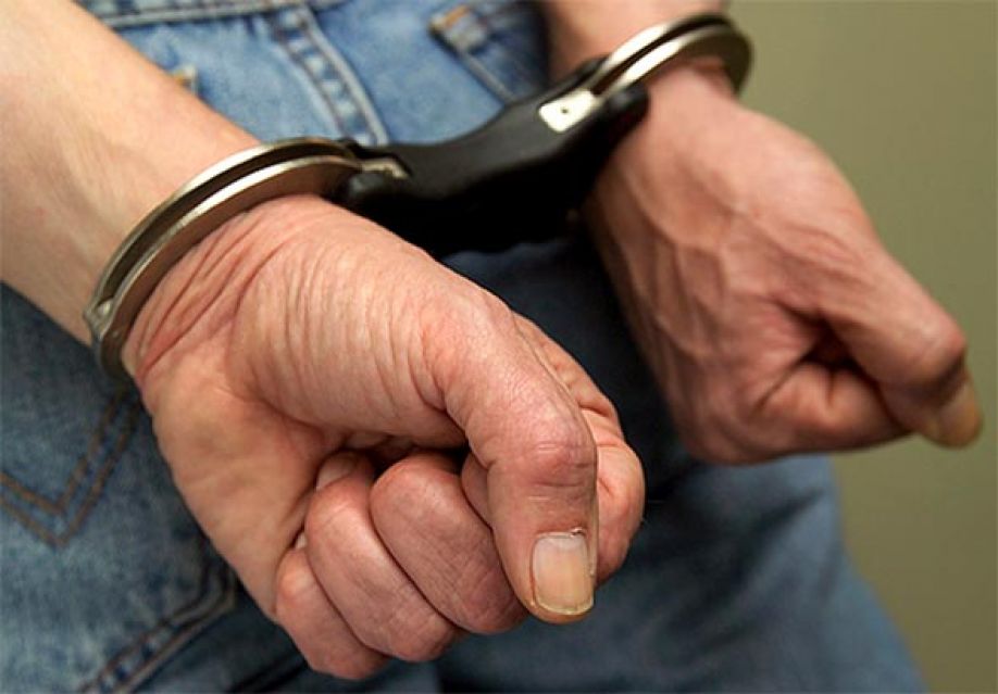FORAGIDO DA JUSTIÇA É PRESO EM FLAGRANTE PELA PM COM A AJUDA DE POPULARES APÓS PRATICAR FURTO - News Rondônia