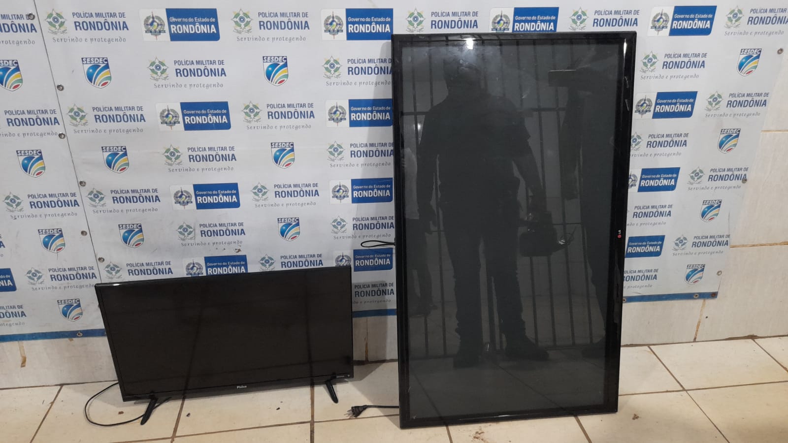 ATUALIZADA - Adolescente é preso após tentar matar ex-namorada e comparsa por receptação - News Rondônia
