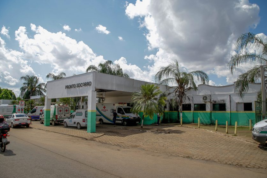 URGÊNCIA E EMERGÊNCIA - Governo realizou força tarefa, contratou leitos de retaguarda e humanizou atendimento ao retirar pacientes do chão no JP II - News Rondônia
