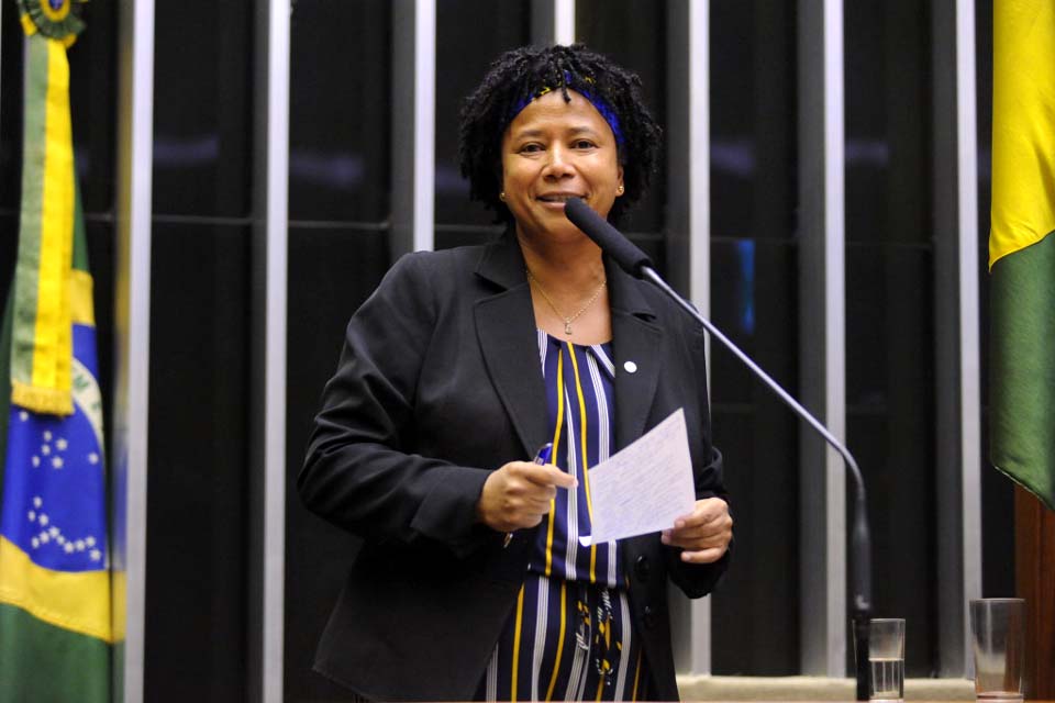 Contrariando Ciro e o PDT, Cristina foi com o Sim na PEC dos Precatórios: Veja outros votos - News Rondônia