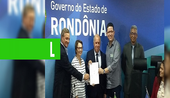 MINISTRA TEREZA CRISTINA E GOVERNADOR DE RONDÔNIA PARTICIPAM DE ASSINATURA DE CONTRATO DE CONCESSÃO PARA MANEJO NA FLONA DO JAMARI - News Rondônia