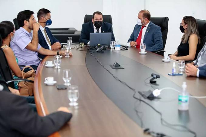 Presidente Alex Redano discute alternativas para a flexibilização das atividades comerciais e empresariais - News Rondônia