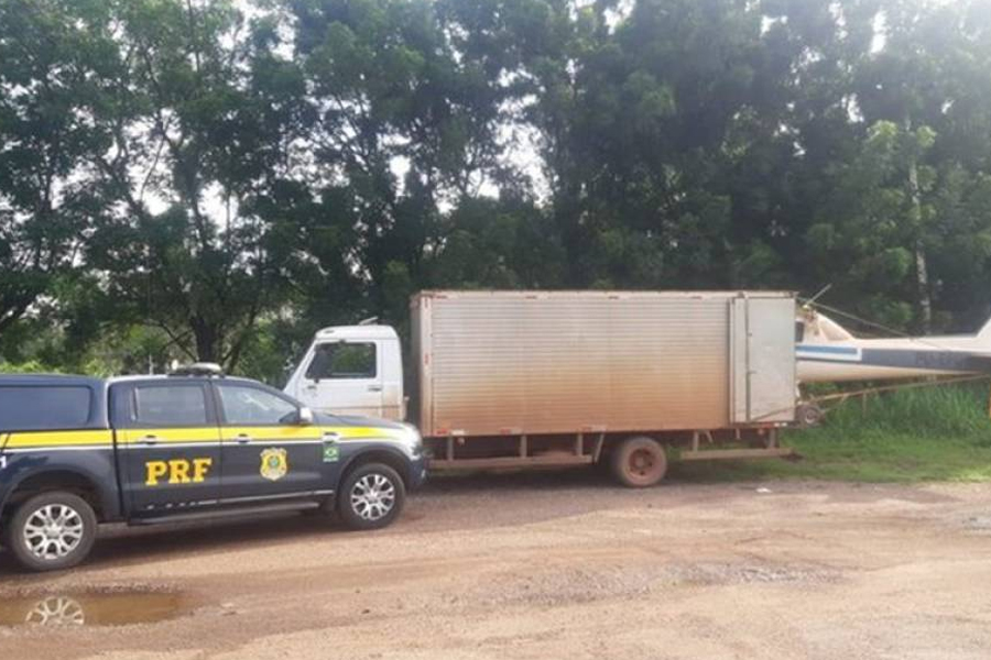 PRF intercepta caminhão que estava transportando irregularmente avião de Rondônia para o Maranhão - News Rondônia