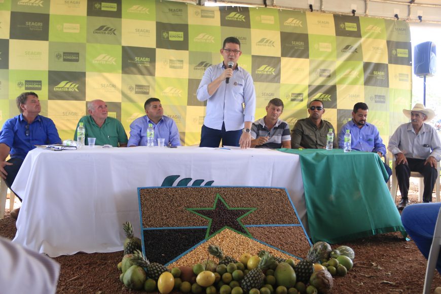 VEÍCULOS SÃO ENTREGUES PARA FORTALECER AÇÕES DO PRÓ-LEITE EM RONDÔNIA - News Rondônia