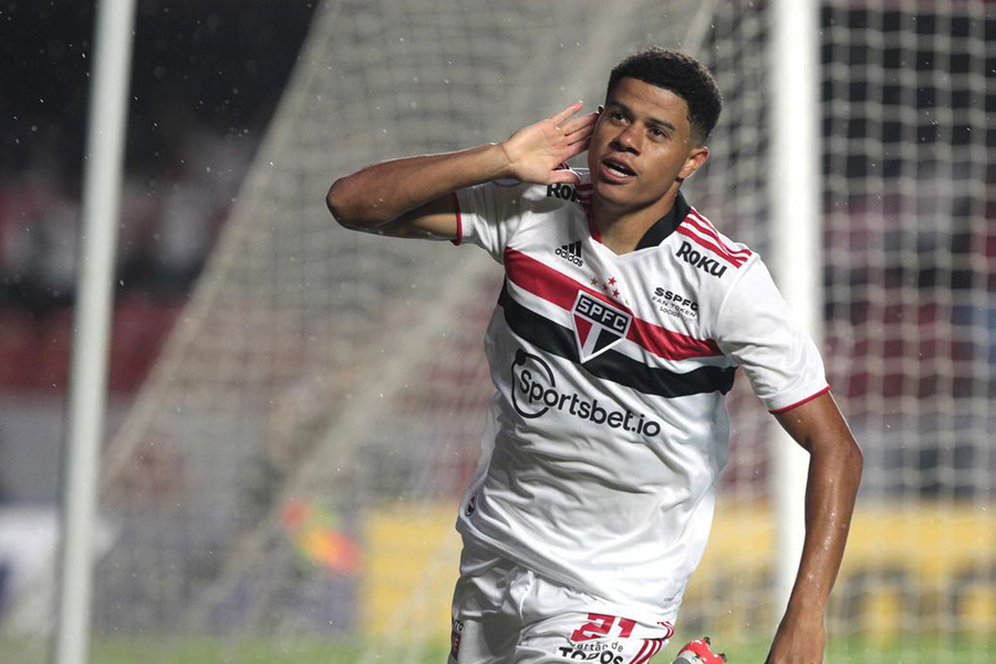 São Paulo vence Inter e mantém vivo o sonho de alcançar Libertadores - News Rondônia