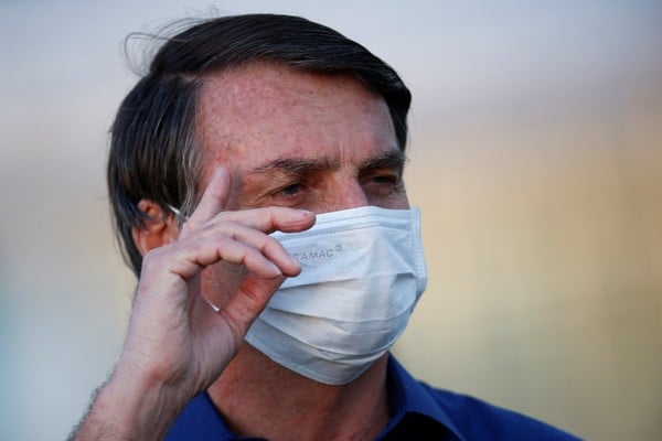 Bolsonaro faz novo teste e continua com coronavírus - News Rondônia