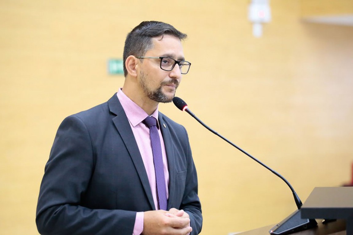 Deputado Anderson cobra do Governo informações quanto ao plano de combate ao Covid-19 e quantitativo de leitos de UTI no município de Guajará-Mirim - News Rondônia