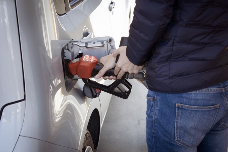 Gasolina sobe 0,64% na primeira quinzena de outubro - News Rondônia