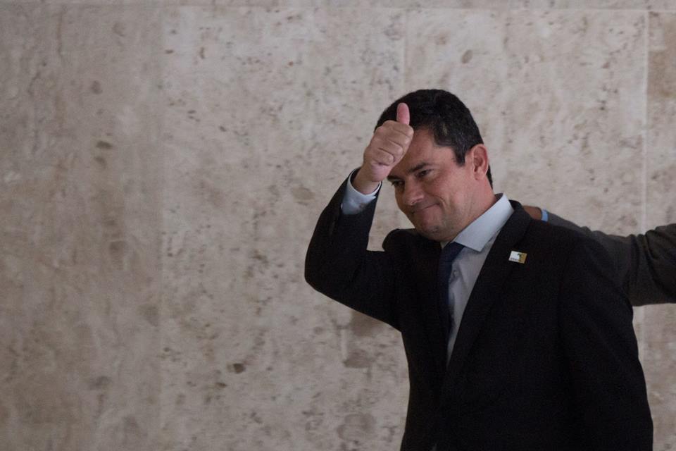 SUSPEITOS DE HACKEAR CELULAR DE MORO ESTÃO EM BRASÍLIA PARA INTERROGATÓRIO - News Rondônia