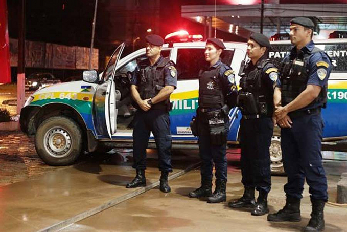 PIRATAS DO MADEIRA - Funcionários de embarcação são vítimas de cinco criminosos armados em Porto Velho - News Rondônia