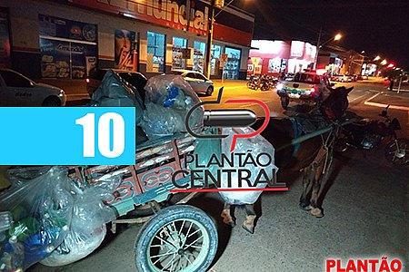 MOTOCICLISTA BATE EM CARROÇA NA AVENIDA BRASIL EM JI-PARANÁ - News Rondônia