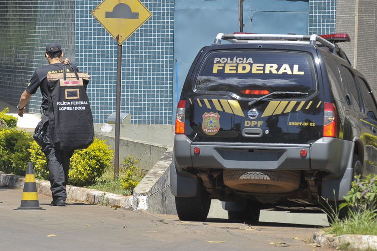 POLÍCIA FEDERAL FAZ OPERAÇÃO CONTRA FRAUDE NO SEGURO-DESEMPREGO EM SP - News Rondônia