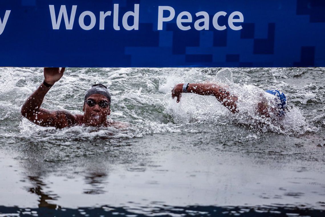 MULTIMEDALHISTA ANA MARCELA CUNHA É OURO NA MARATONA AQUÁTICA NOS JMM - News Rondônia