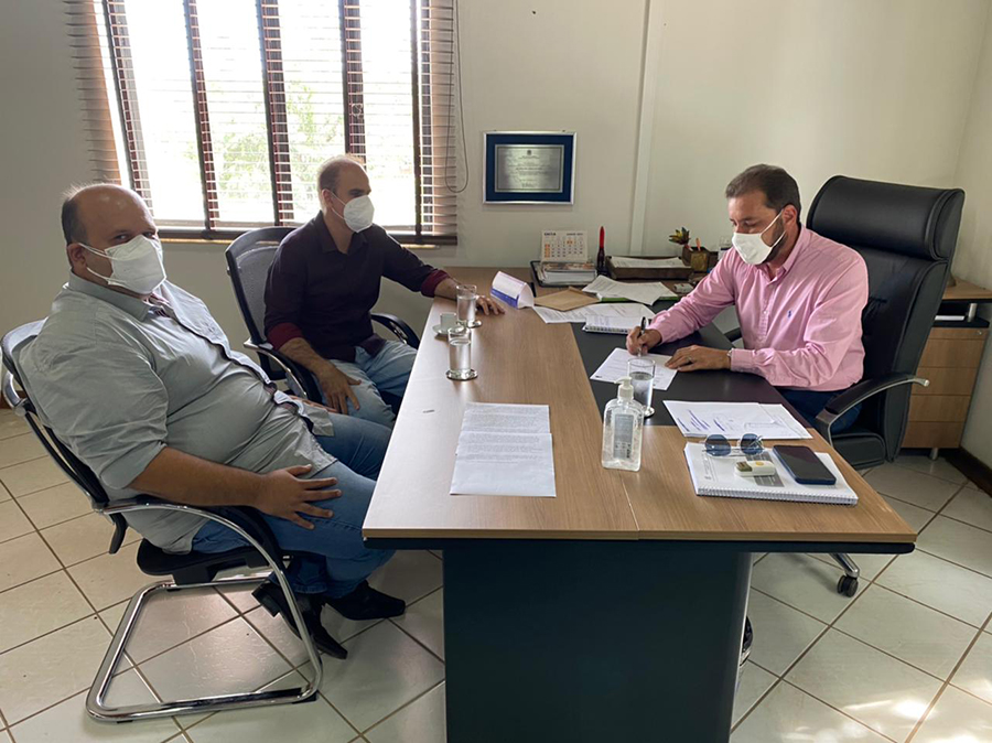 AMBULANCHA  DEP. Alan Queiroz (PSDB) destina recurso para aquisição de mais uma ambulancha para atender população ribeirinha de Porto Velho - News Rondônia