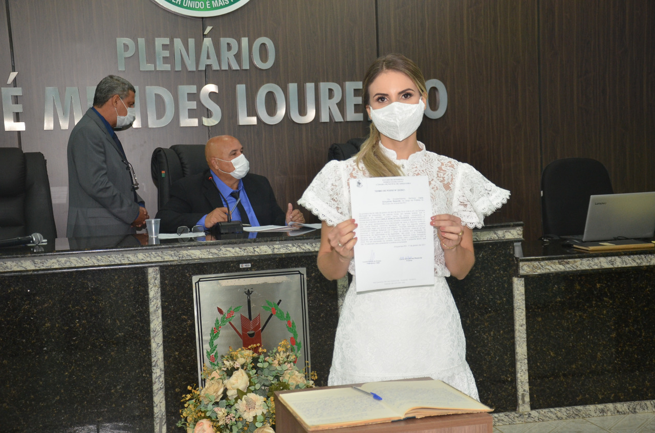 Nascida em Ariquemes, Carla Redano é empossada como Prefeita - News Rondônia