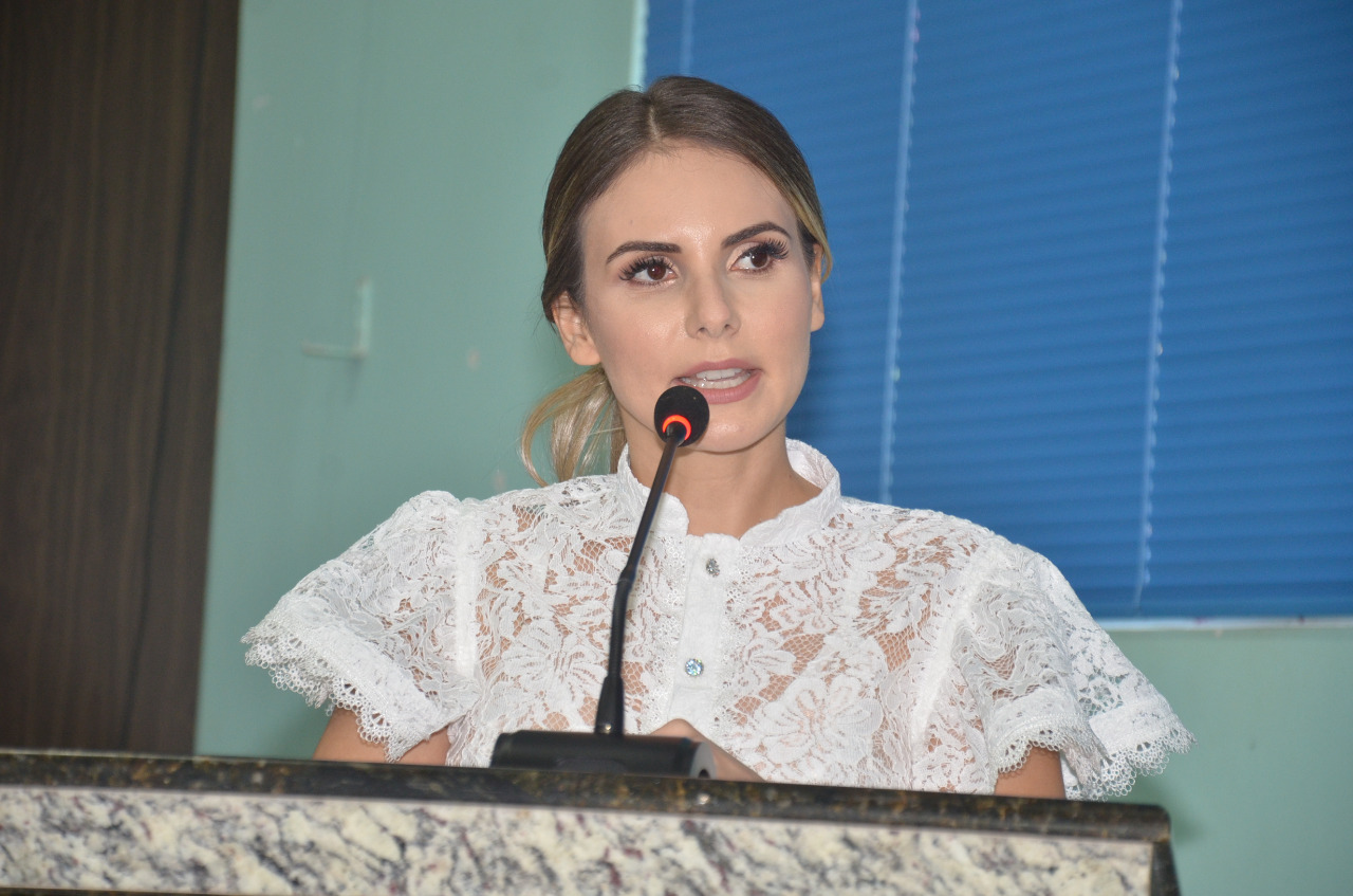 Nascida em Ariquemes, Carla Redano é empossada como Prefeita - News Rondônia