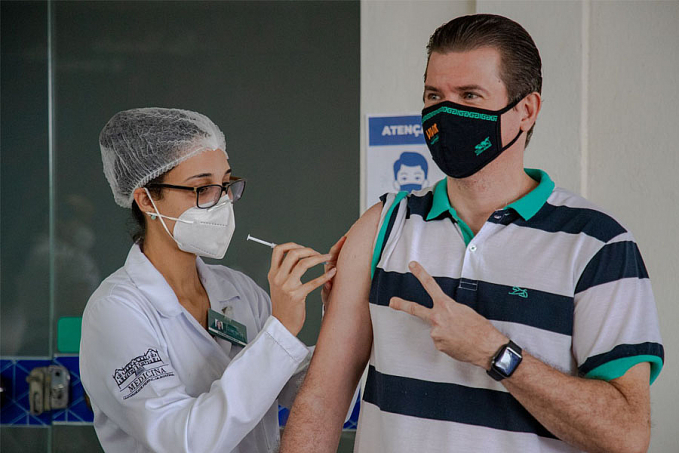 Vacinação contra a Covid-19 segue nesta terça-feira na Uniron para 38+ - News Rondônia
