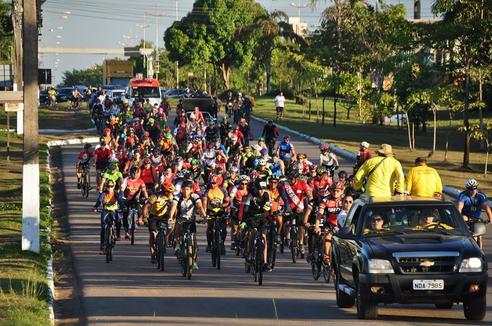 PROFESSOR ALEKS PALITOT DISCUTE MOBILIDADE URBANA NA CAPITAL COM CICLISTAS - News Rondônia