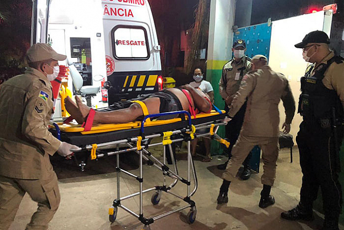 VIOLÊNCIA NO TRÂNSITO - Motociclista sofre fratura exposta após colisão - News Rondônia