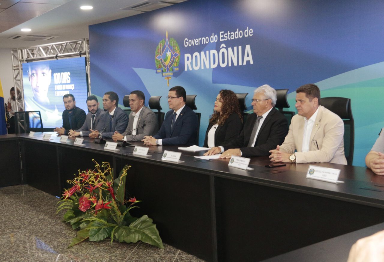 100 DIAS DE GOVERNO: LÍDER DO GOVERNO NA ALE, EYDER BRASIL PARTICIPA DE SOLENIDADE - News Rondônia