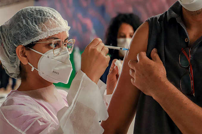 Porto Velho começa vacinação para pessoas acima de 29 anos - News Rondônia