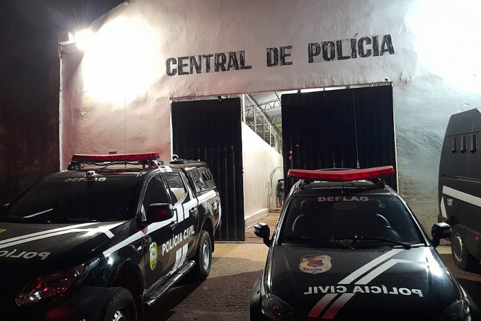 NO SALÃO: Cabeleireira é conduzida para central de polícia por discriminar criança autista em na zona sul - News Rondônia
