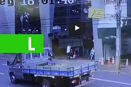 VÍDEO MOSTRA MOMENTO EM QUE PARTE DA FACHADA DE HOSPITAL CAI EM UBERLÂNDIA - News Rondônia