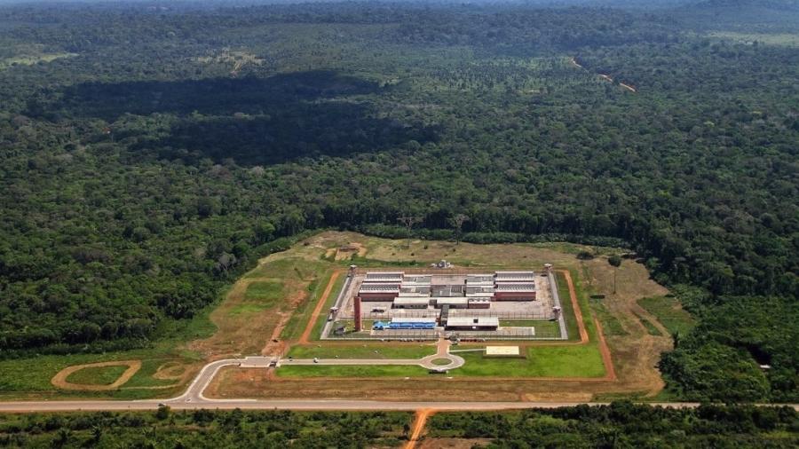 TIROS SÃO OUVIDOS PRÓXIMO AO PRESÍDIO FEDERAL EM QUE ESTÁ MARCOLA, EM RO - News Rondônia