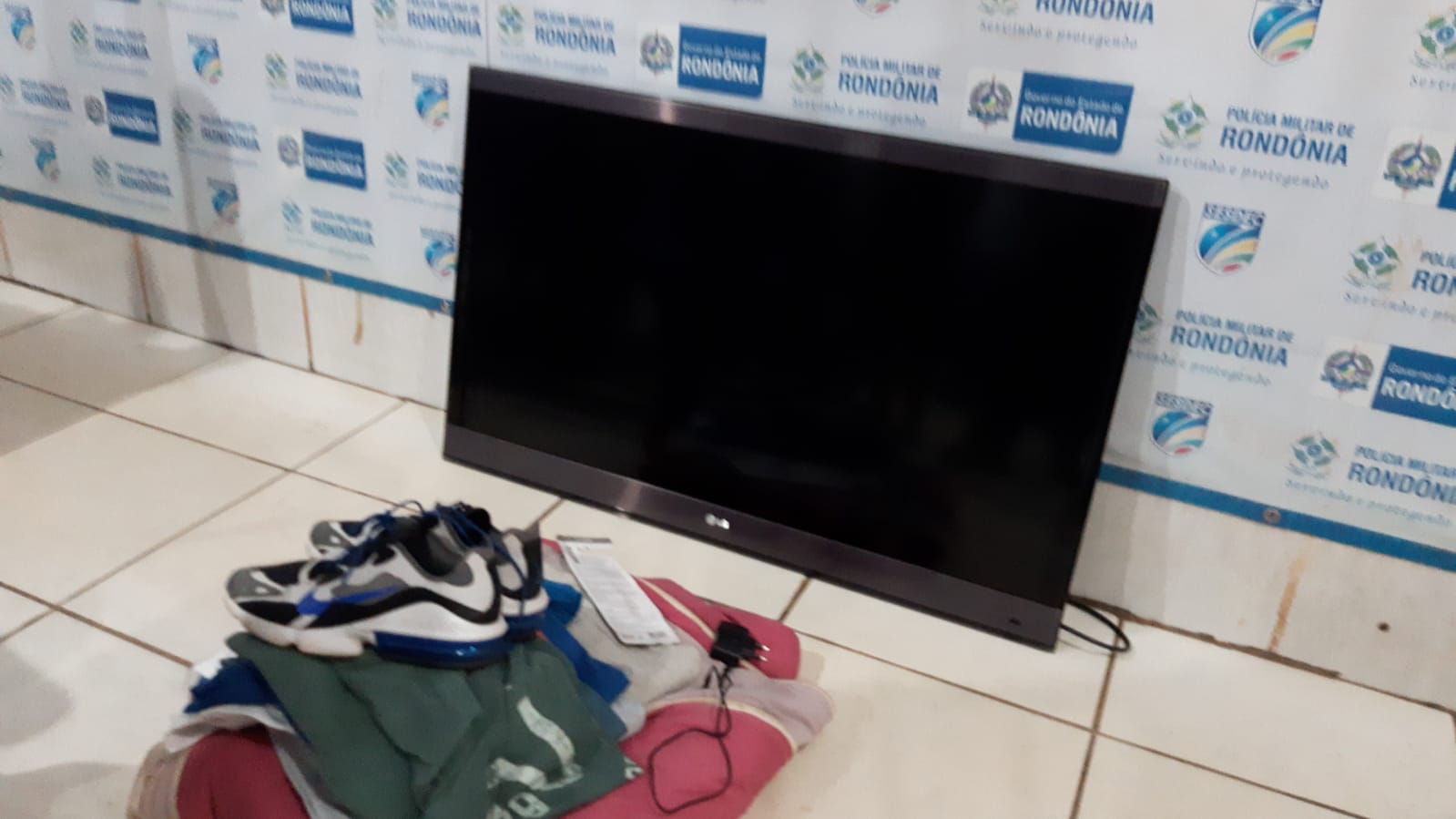NO TRÊS MARIAS - Suspeito é preso após furto - News Rondônia