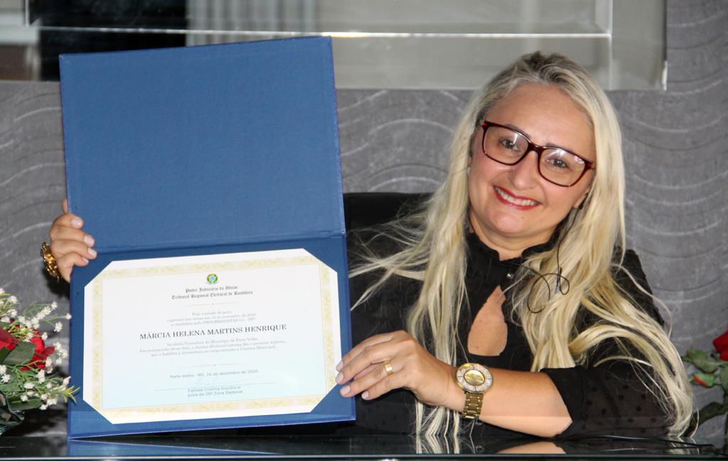 Vereadora Márcia Socorristas Animais é diplomada na Capital - News Rondônia