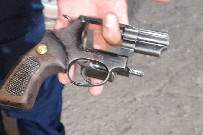 Assaltantes são espancados por vítimas durante roubo em barbearia na zona leste - News Rondônia