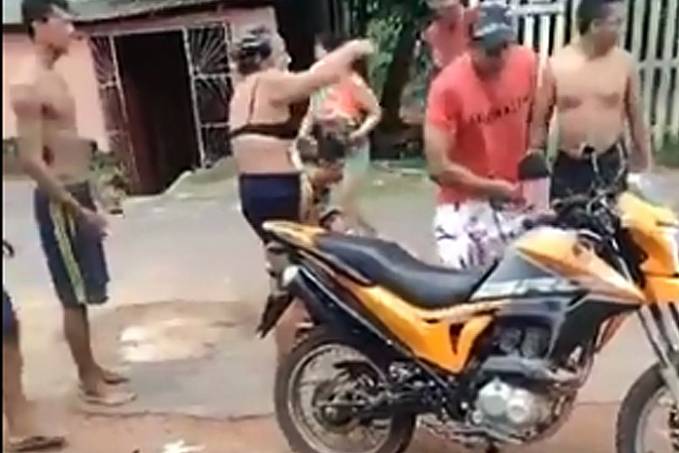 IMAGENS FORTES - Homem é brutalmente morto com mais de cinco tiros no meio da rua - News Rondônia