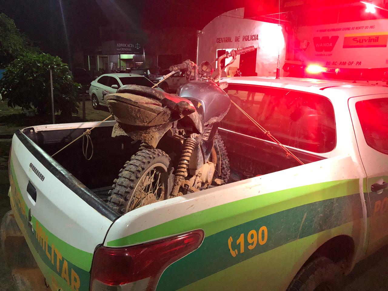 ARMADO - PM prende homem com revólver e motocicleta roubada - News Rondônia